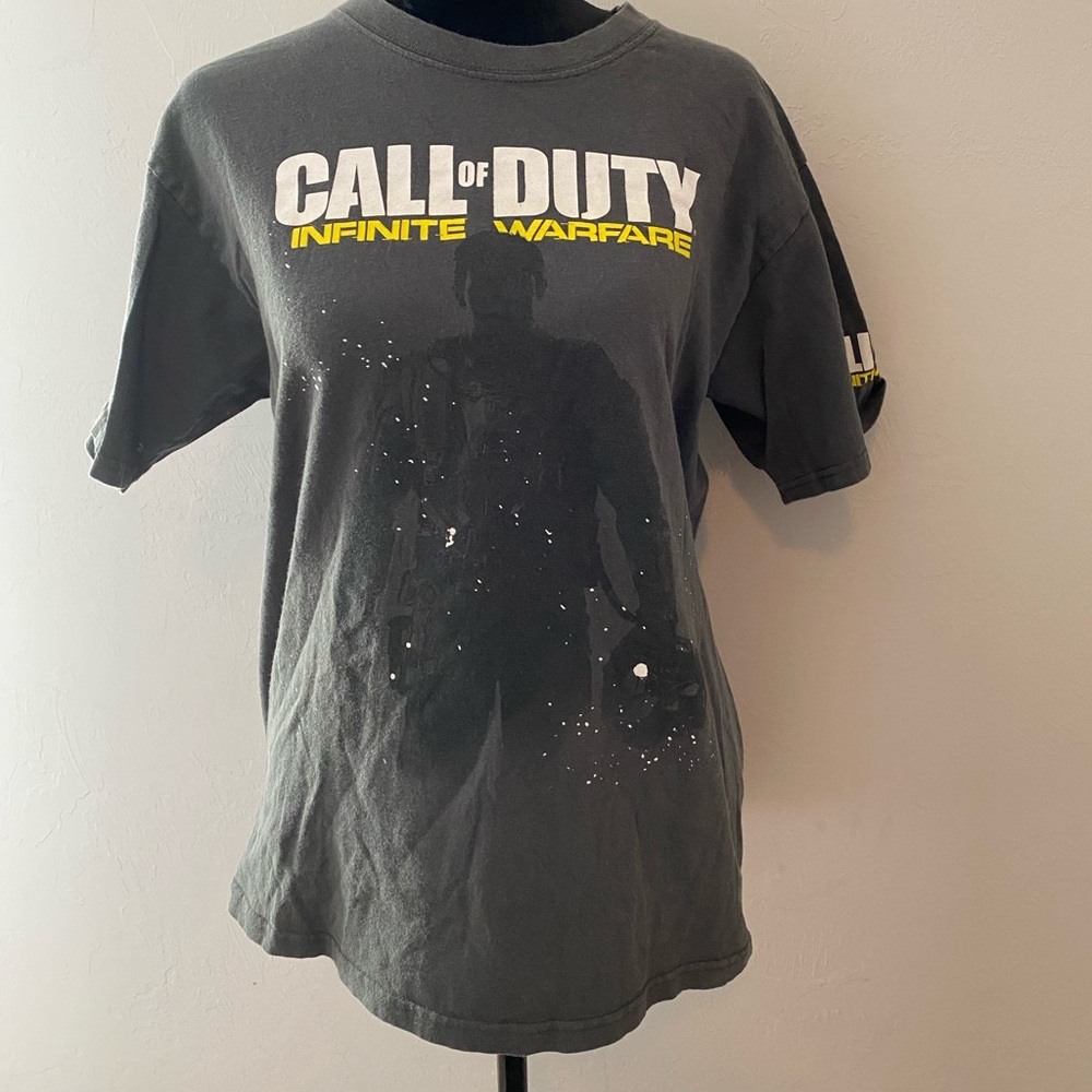 ◾️Call of Duty T-shirt